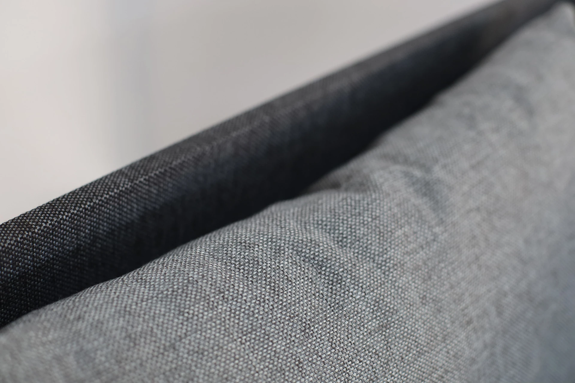 Tapczan łóżko jednoosobowe z pojemnikiem Hirek Eko 80x180 Grafitowe/Szare