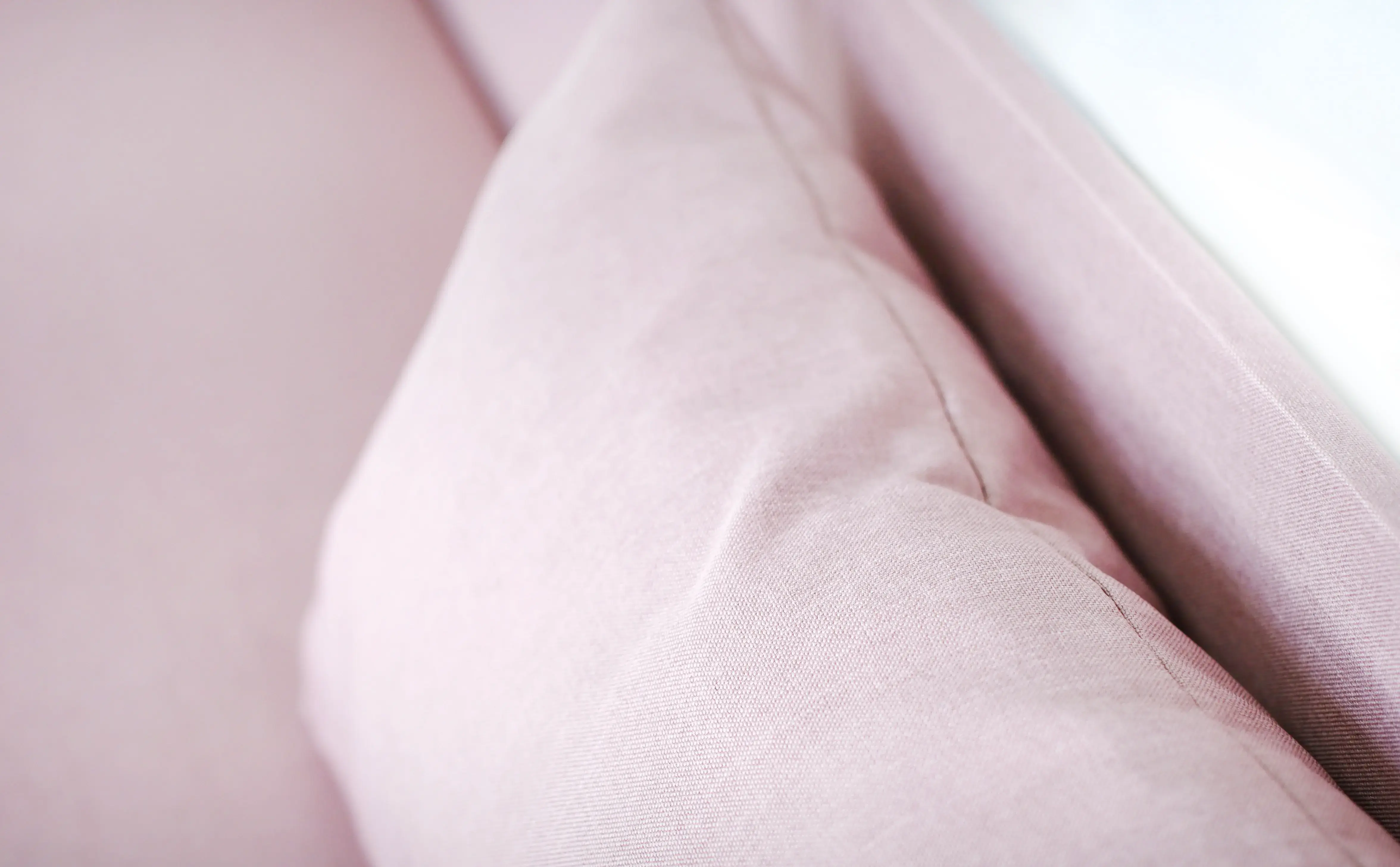 Tapczan łóżko jednoosobowe z pojemnikiem Hirek Eko 80x200 Różowy